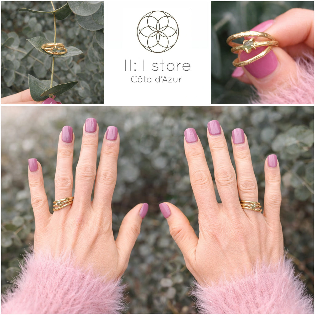 Minimalistic Moldavite Ring